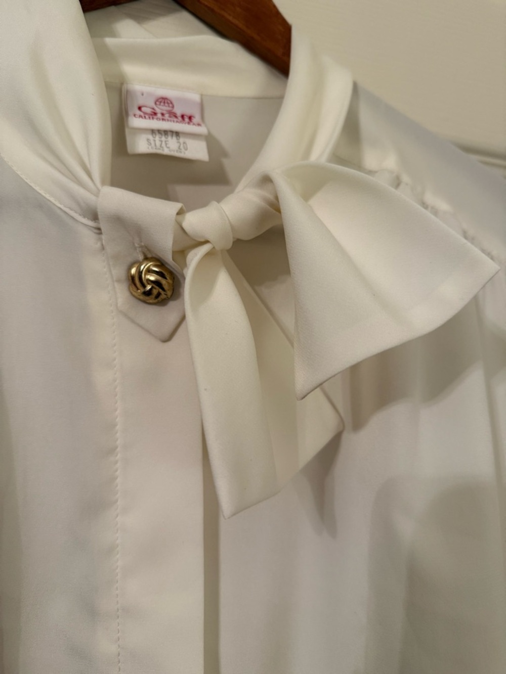 Graff Californiawear Vintage Ivory Bow Blouse Size 20 Workwear Top